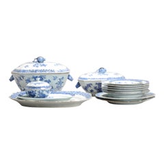 Antico set da pranzo cinese in porcellana blu e bianca Periodo Kangxi/Yongzheng, XVIII C.