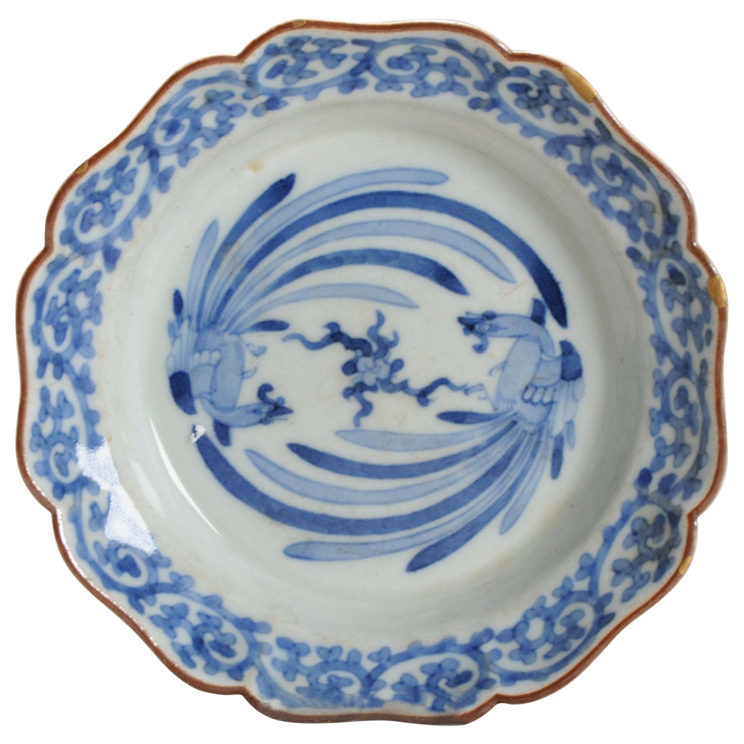 Antiguo Plato de Porcelana Japonesa Arita del Periodo Ko-Imari Edo, Siglo XVII