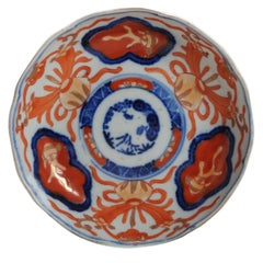 Antique Meiji Period Japanese Imari Plate with Flowers, Late 19th Century