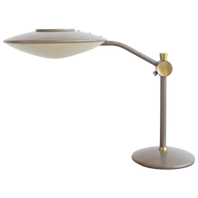Dazor Model 2008 Saucer Desk Lamp At 1stdibs Dazor Model 2008 Saucer Desk Lamp For