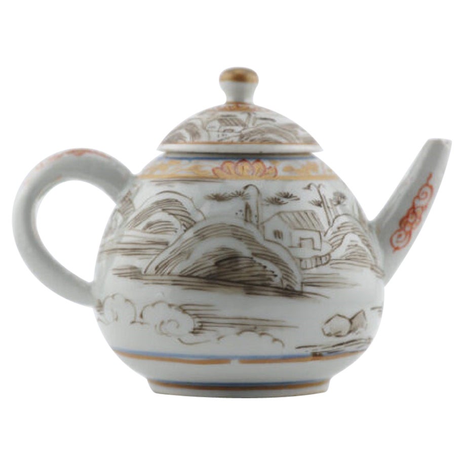 Antique Japanese Porcelain Grisaille Decorated Teapot, Ca 1700 For Sale