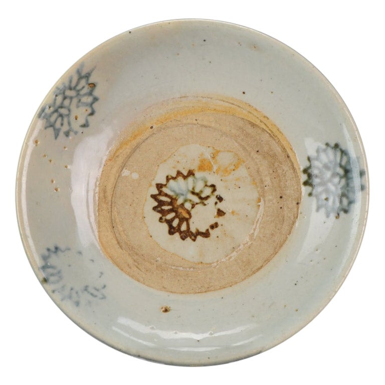 Antique Chinese Porcelain Nyonya Ware Kitchen Qing Medaillon Plate, 19th Century For Sale