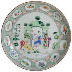 Plato de mando de porcelana china con motivo de "cenador" Cornelis Pronk, ca. 1740