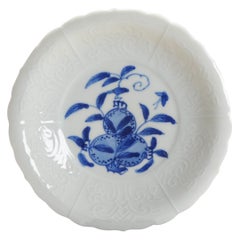 Edo Period Arita Japanese Porcelain Dish Arita Floral Scene, ca 1680-1710