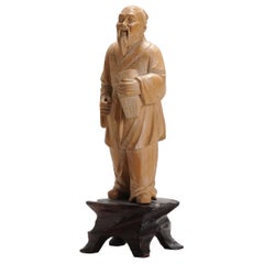 Fina estatua china de hombre tallada en madera Antigüedad china, ca 1900