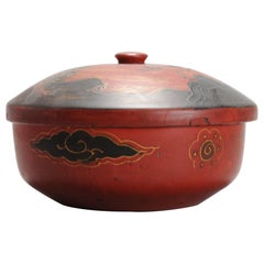 Preciosa Caja Antigua de Laca Japonesa del Periodo Meiji, Siglo XIX