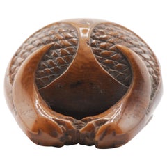 Netsuke antiguo de madera Figura japonesa con cabeza de animal Periodo Meiji, Siglo 19/20