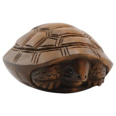 Wooden Netsuke Sculpture Japanese Turtle, 20th Century