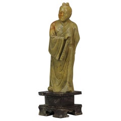 Antike chinesische Seifensteinstatue auf Fußfigur Weiche Männer, antik