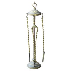 Antiguo Juego de Herramientas para Chimeneas de la Época Victoriana, Herramientas para el Fuego