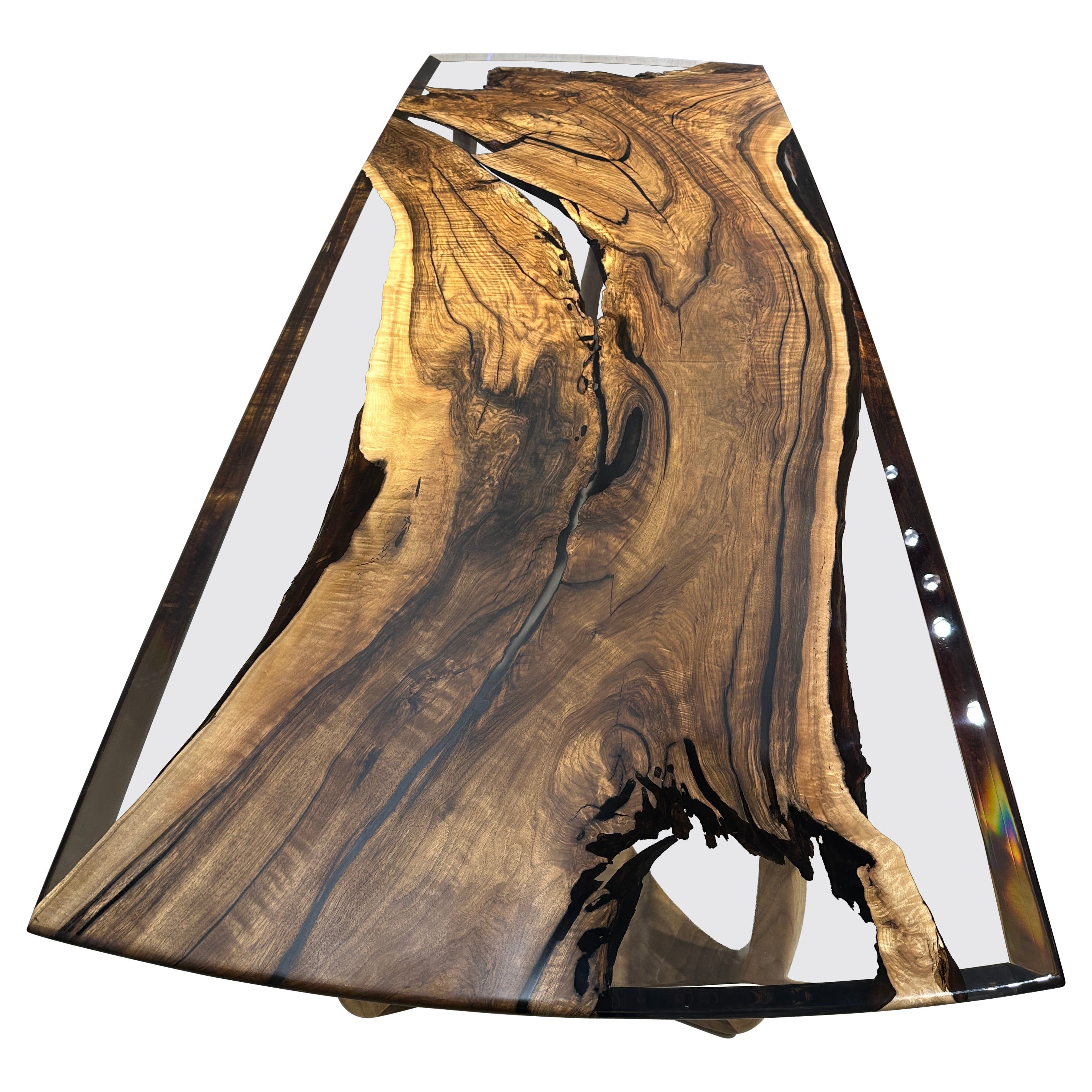 Walnut Table - Clear One Piece Walnut Epoxy Resin Dining Room Table