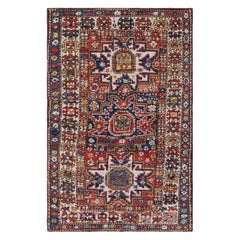 Rug & Kilim's Tapis de style caucasien en rouge et bleu avec médaillons étoilés de Lesghi