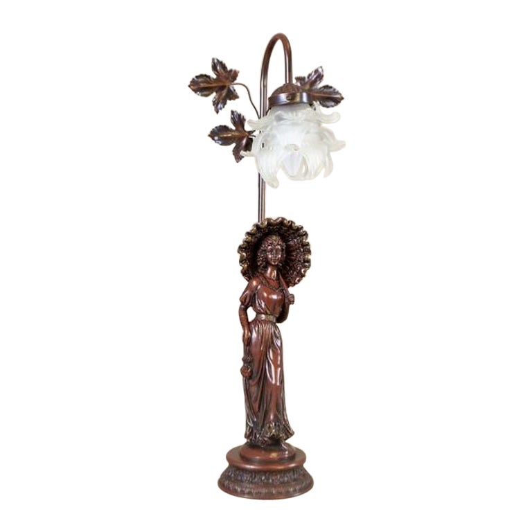 Mid-20th Century Night Light Featuring Woman Figurine Made of Zamak Alloy For Sale