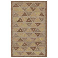 Alfombra personalizada de estilo escandinavo de Rug & Kilim con motivos geométricos en marrón y dorado