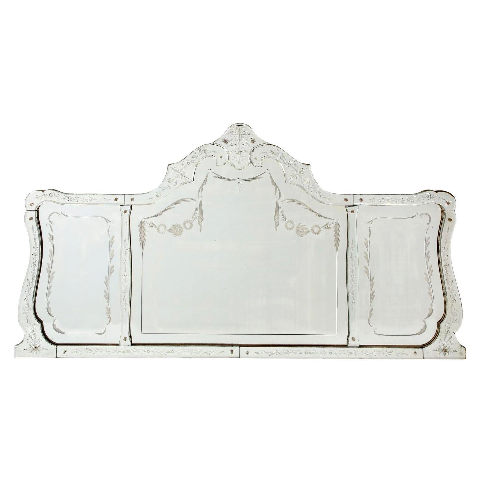 French Etched Horizontal Mirror with Foliate Etched Boarders
