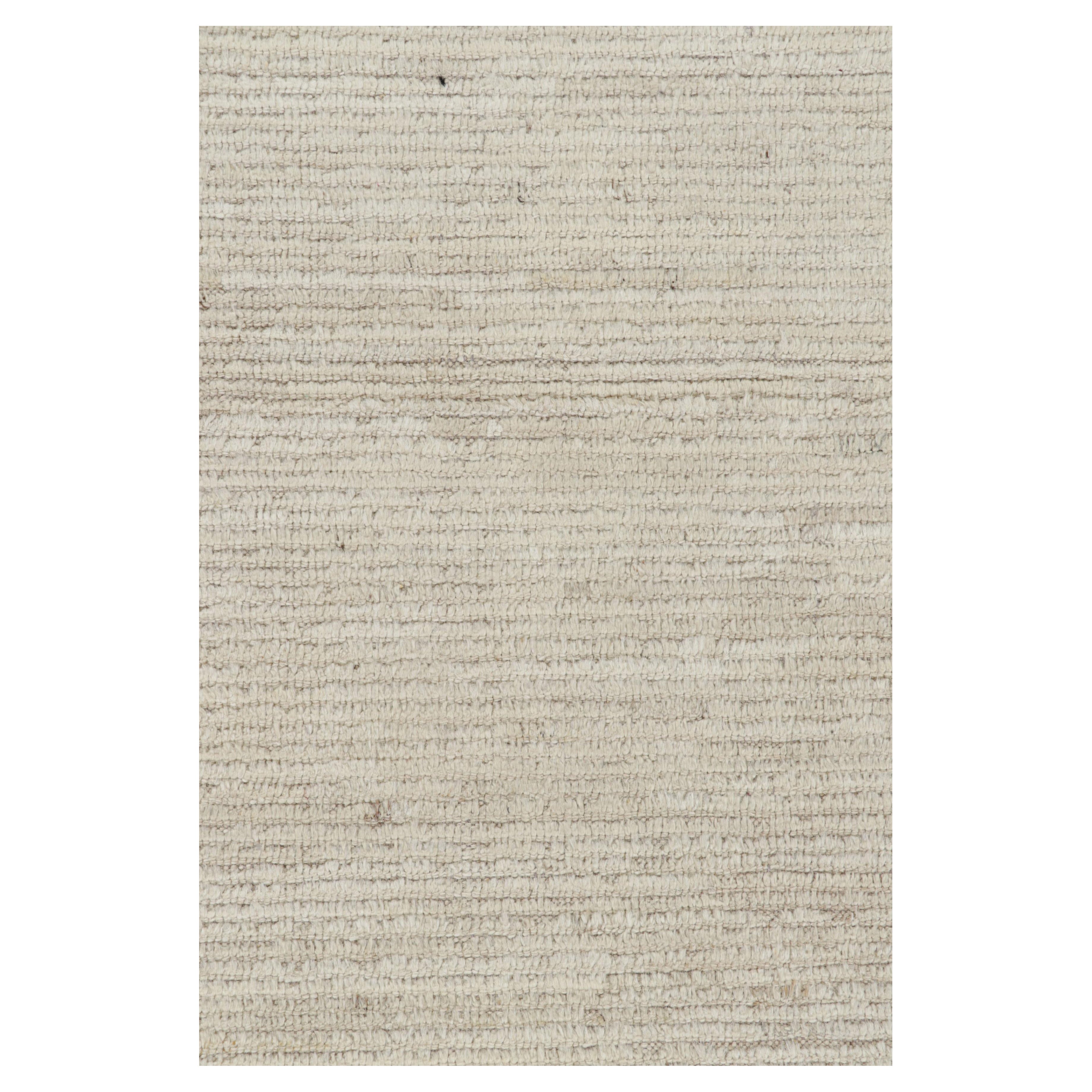 Tessuto a mano in lana, questo runner Kilim 3x12 extra-lungo è un'interessante aggiunta alle collezioni di tappeti Kilim & Flat Weave e Textural di Rug & Kilim. Questa linea particolare presenta tappeti con un gioco di vello e trama piatta, con un