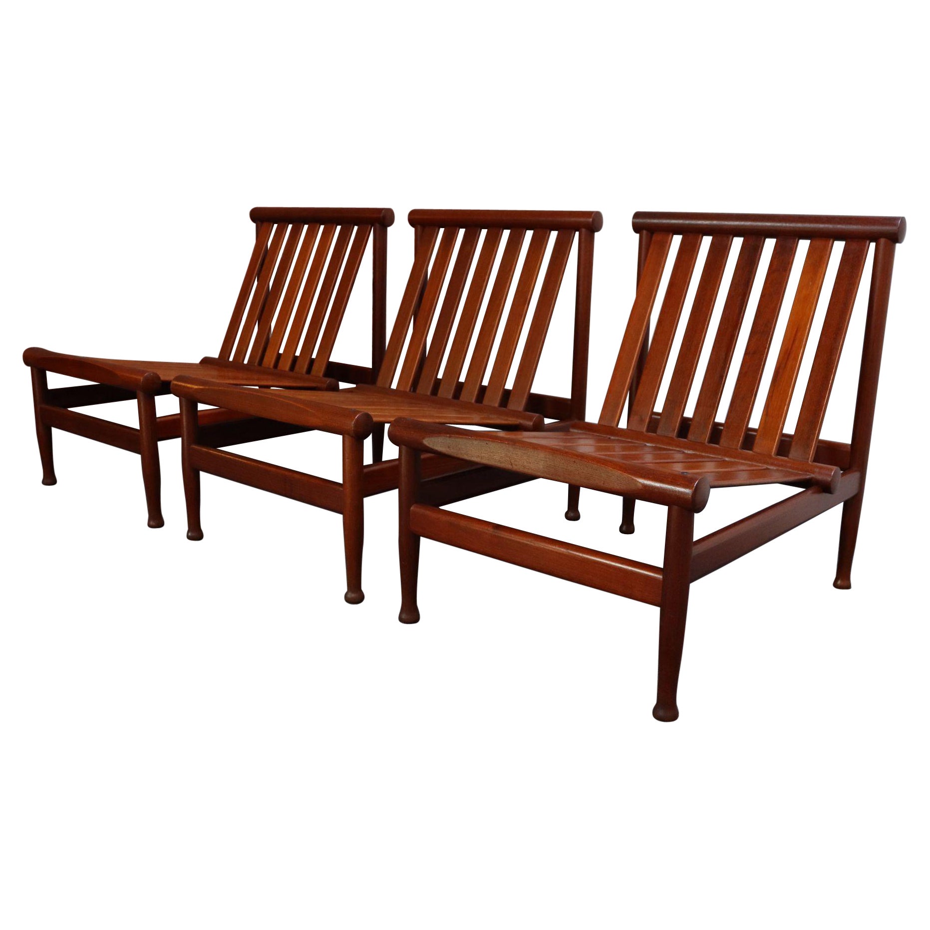 Petite chaise pantoufle danoise en teck par Kai Lyngfeldt Larsen pour Søborg -3 Disponible