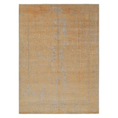 Rug & Kilim's Modern Classics Rug with Floral Patterns in Gold and Blue Tones (Tapis aux motifs floraux dans les tons or et bleu)