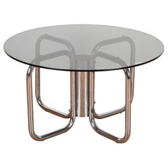 Mesa de centro redonda italiana de cromo y cristal ahumado, Giotto Stoppino, años 70