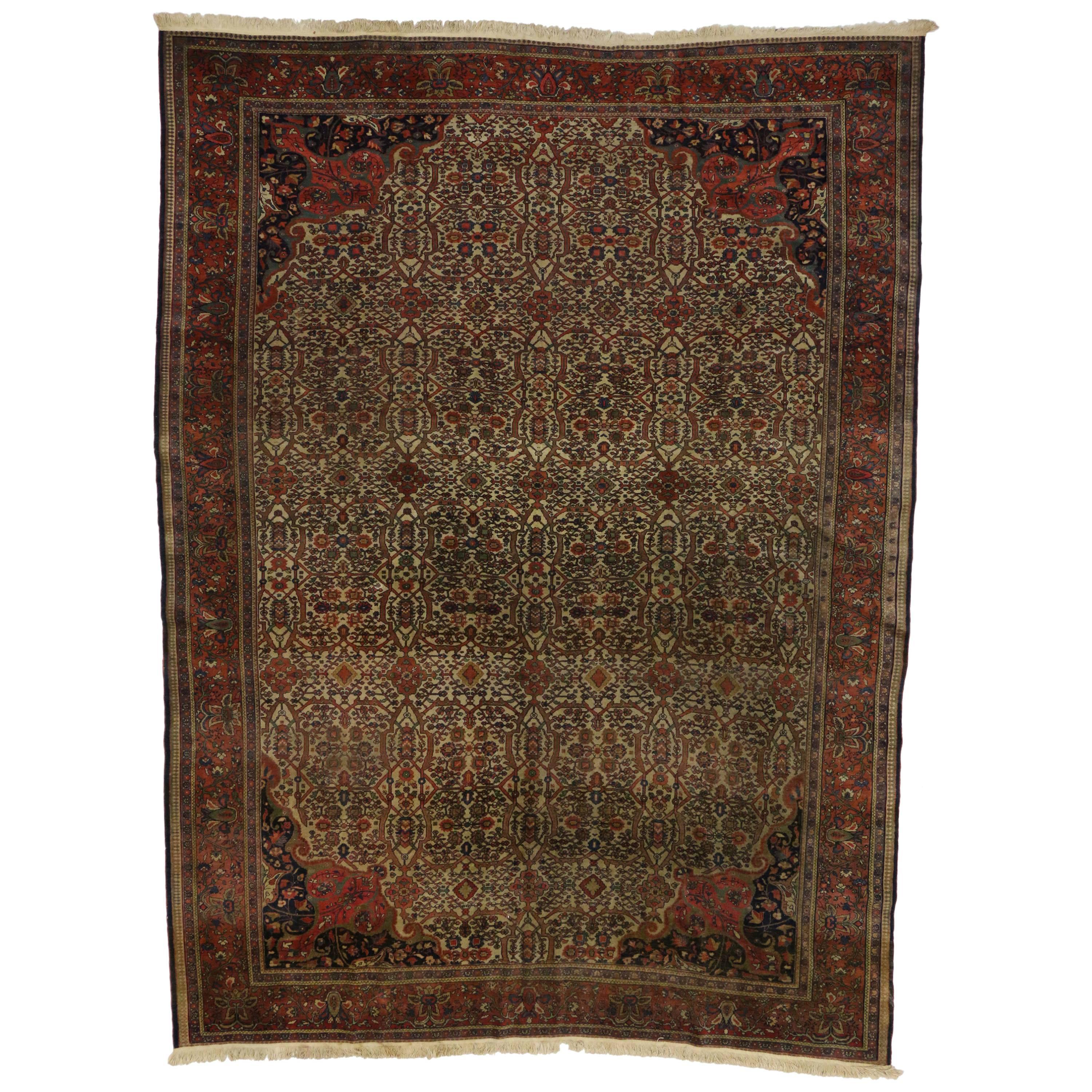 Late 19th Century Antique Persian Farahan Rug with American Colonial Style For Sale