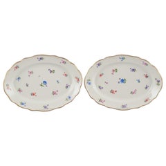 Antique Meissen, Germany. Two oval serving platters in porcelain. Ca. 1900
