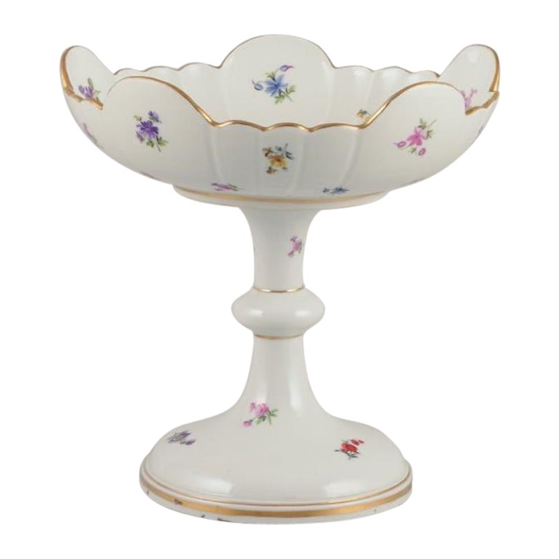 Meissen, Alemania. Gran centro de mesa de porcelana. Aprox. 1900 en venta