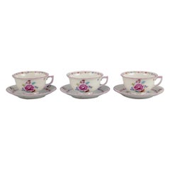 Herend, tres pares de tazas de té grandes de porcelana.