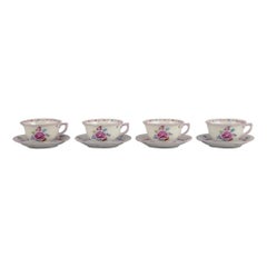 Herend, cuatro pares de tazas de té grandes de porcelana. Fechado en 1944