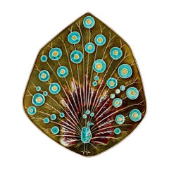 Rilievo di pavone in ceramica di Annikki Hovisaari per Arabia, anni '60