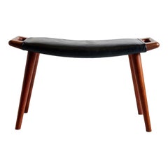 Hocker von Hans J. Wegner für A.P. Gestohlen