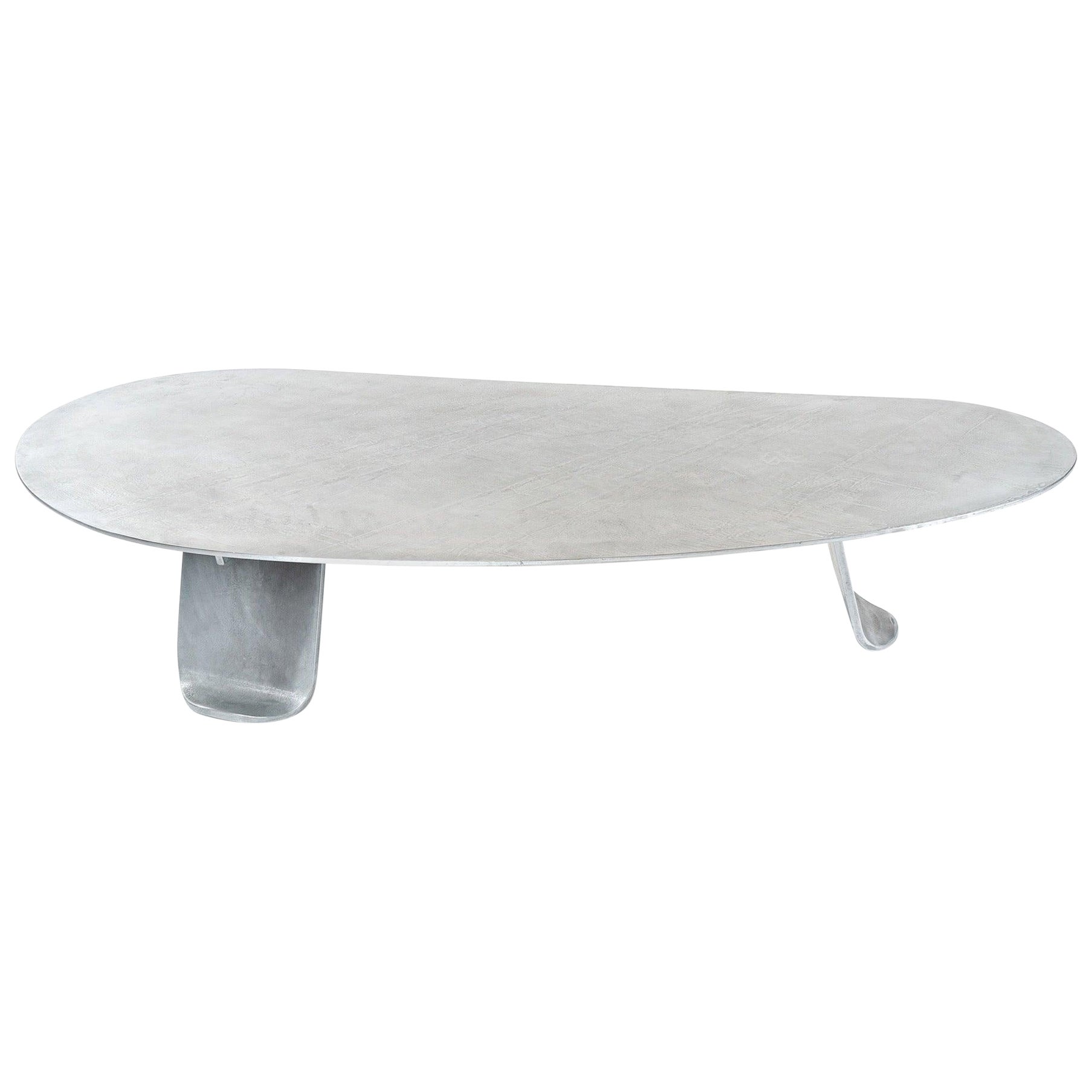Table basse Chrysalis n° 1 en finition zinc à chaud, fabriquée sur commande