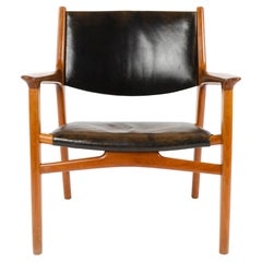 Oxhide Teak Lounge Chair by Hans J. Wegner for Johannes Hansen