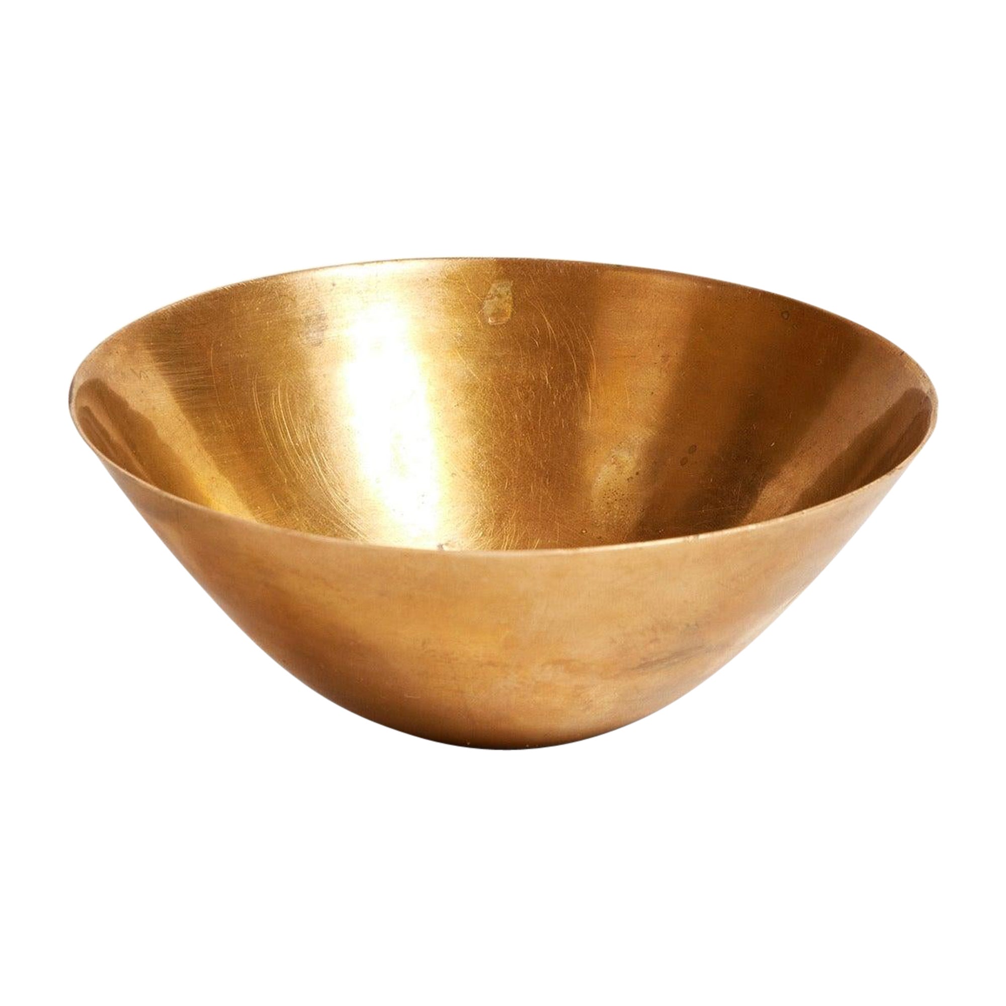 Petite Spun Brass Bowl di Ronald Hayes Pearson