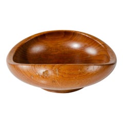 Shallow Bowl by Finn Juhl
