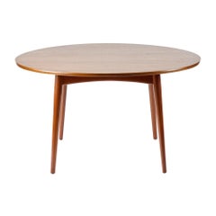 Mesa redonda de Hans Wegner para Andreas Tuck