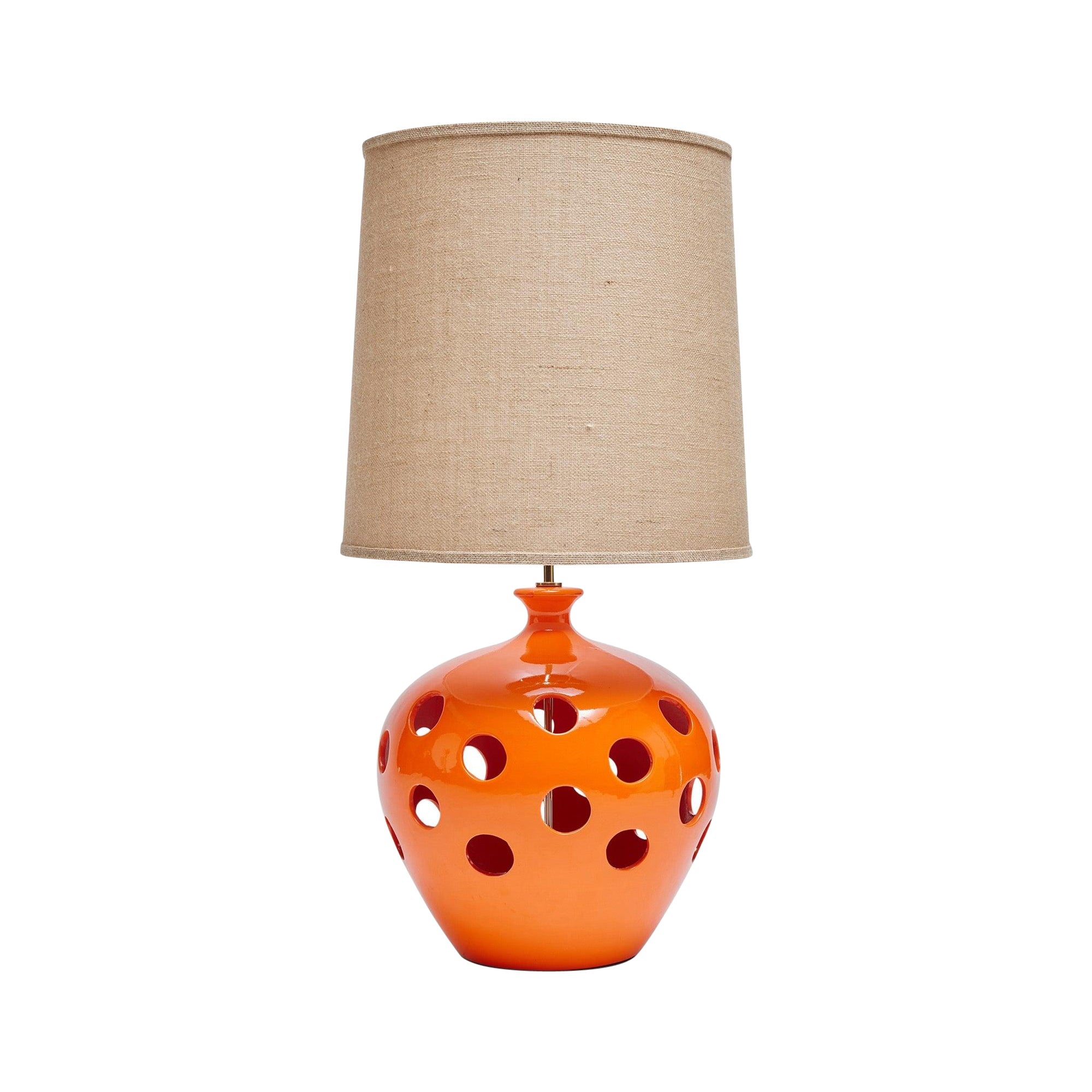 Lampe de table perforée en vente