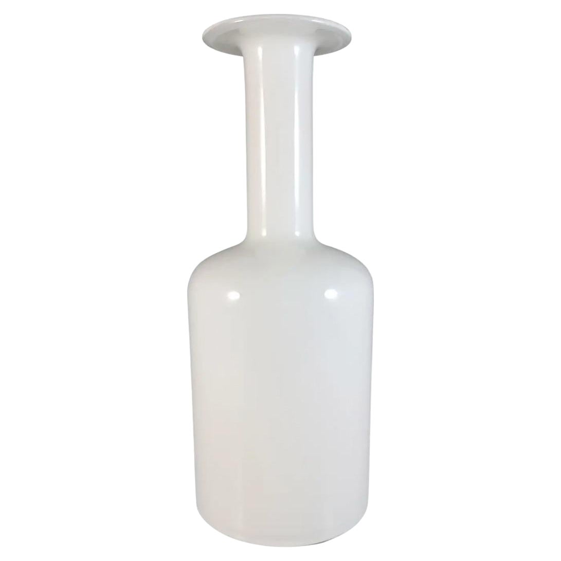 Vase blanc Otto Brauer pour Holmegaard, années 1960