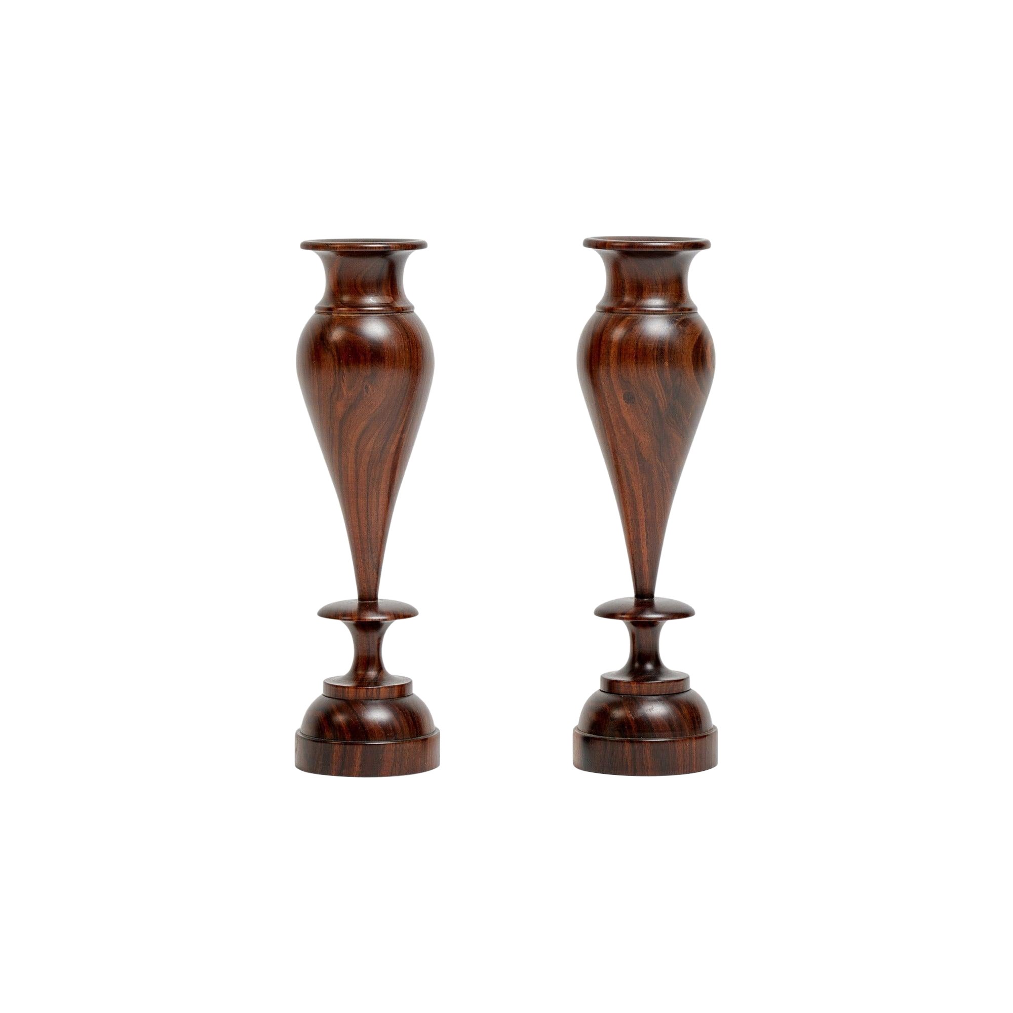 Chandeliers Lignum Vitae