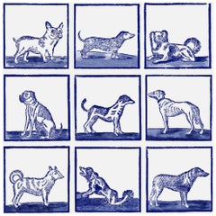 Tierinspirierte, grafische blau-weiße Tapete mit 24 Hunden