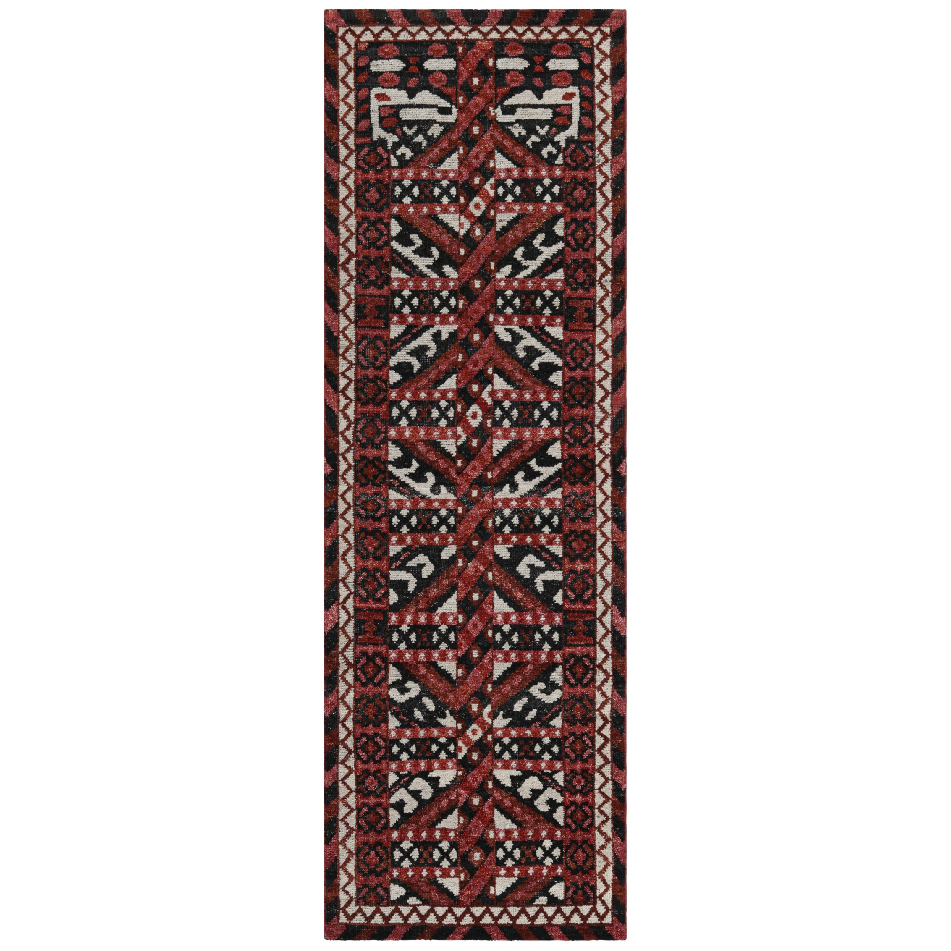 Tapis de course de style tribal rouge et noir à motifs géométriques de Rug & Kilim