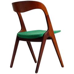 Pull Up Chair by Vamo