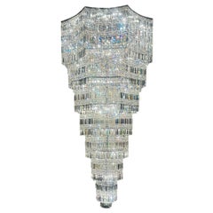 Grande lampadario da centro a otto livelli