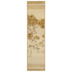 Rug & Kilim è un tappeto cinese in stile Art Deco con motivi floreali "Komorebi".