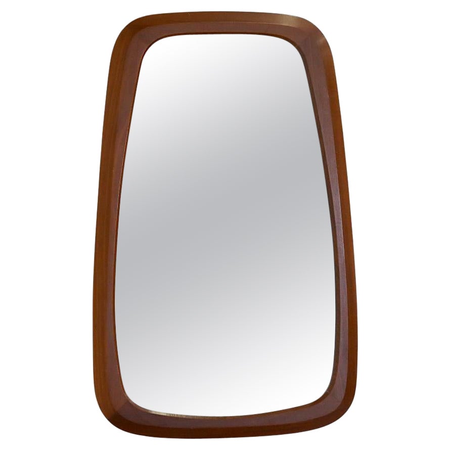 Schwere Ateljé Glas & Trä Stil geschnitzt Teakholz organische Form Spiegel Mid-Century im Angebot
