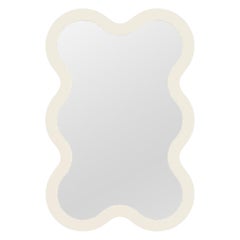 Espejo de pared contemporáneo 'Hvyli 6' by Oitoproducts, Marco blanco