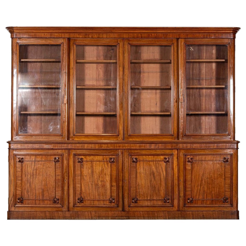 Monumentales englisches glasiertes Mahagoni-Bücherregal aus dem frühen 19. Jahrhundert