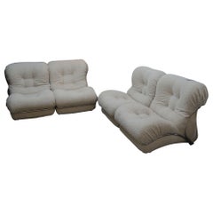 Mid century modern white boucle lounge chair 'Corolla' by I.P.E. Italy, 1970s
