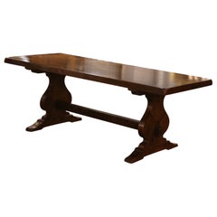 Mesa de caballete de granja francesa de mediados de siglo tallada en nogal