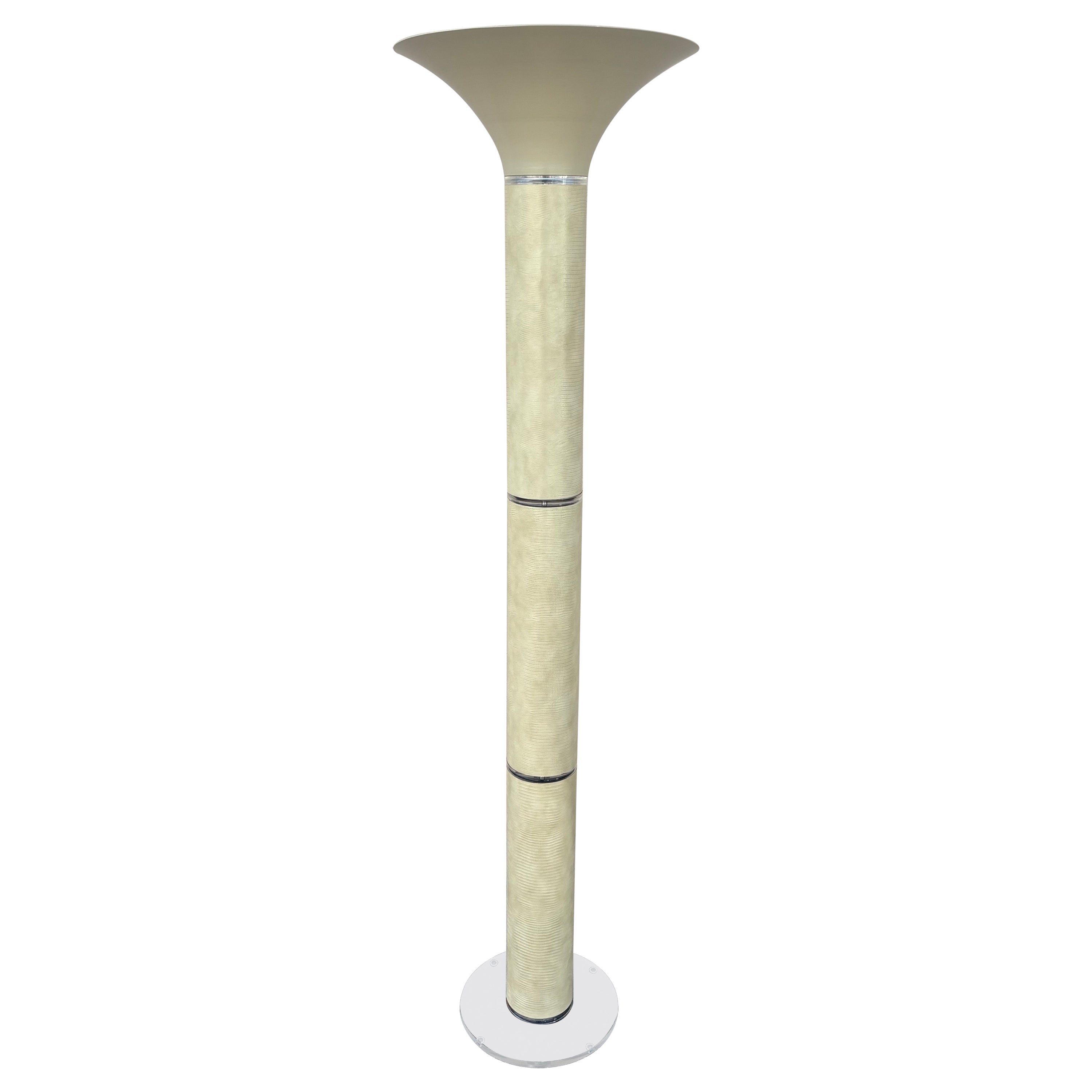 Moderne Stehlampe aus Kunstalligatorlederhaut von Optique, Mitte des Jahrhunderts