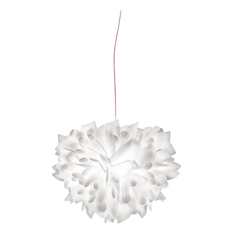 SLAMP Veli Medium Suspension Light in Foliage w/ Red Wire di Adriano Rachele